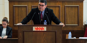 1734709690985berova meclis kürsü