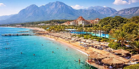 Türkiye’de Yaz Turizmi Sezonu Ekonomiye Güçlü Katkı Sağlıyor