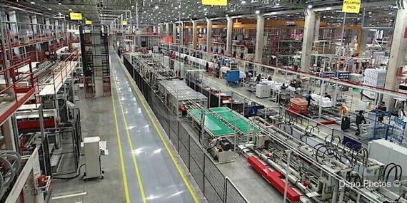 Türkiye’de İhracat ve Sanayi Üretimi Ekonomiyi Destekliyor