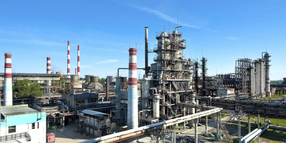 Petrol Fiyatlarında Dalgalı Seyir Sürüyor: Enerji Piyasaları Küresel Gelişmeleri İzliyor